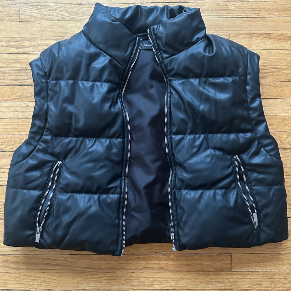 Zara Black Quilted Jacket with Zipper